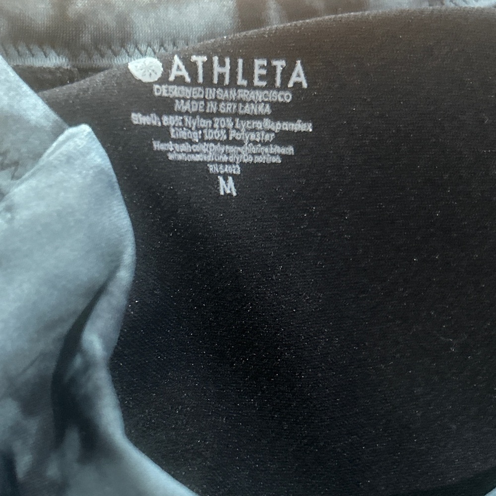 Athleta Tie Dye Racerback Swim Top Size Medium Style# 416833-00 - Picture 5 of 7